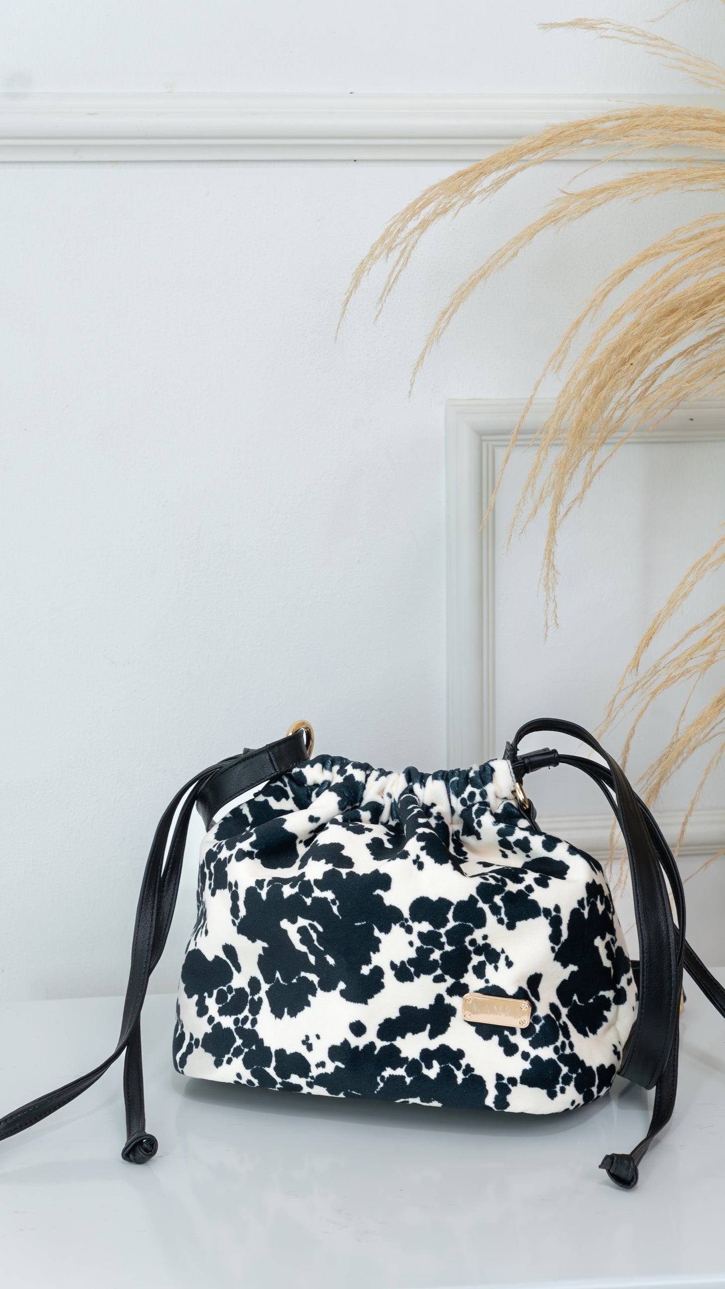 Tula Mágica Cow Negro