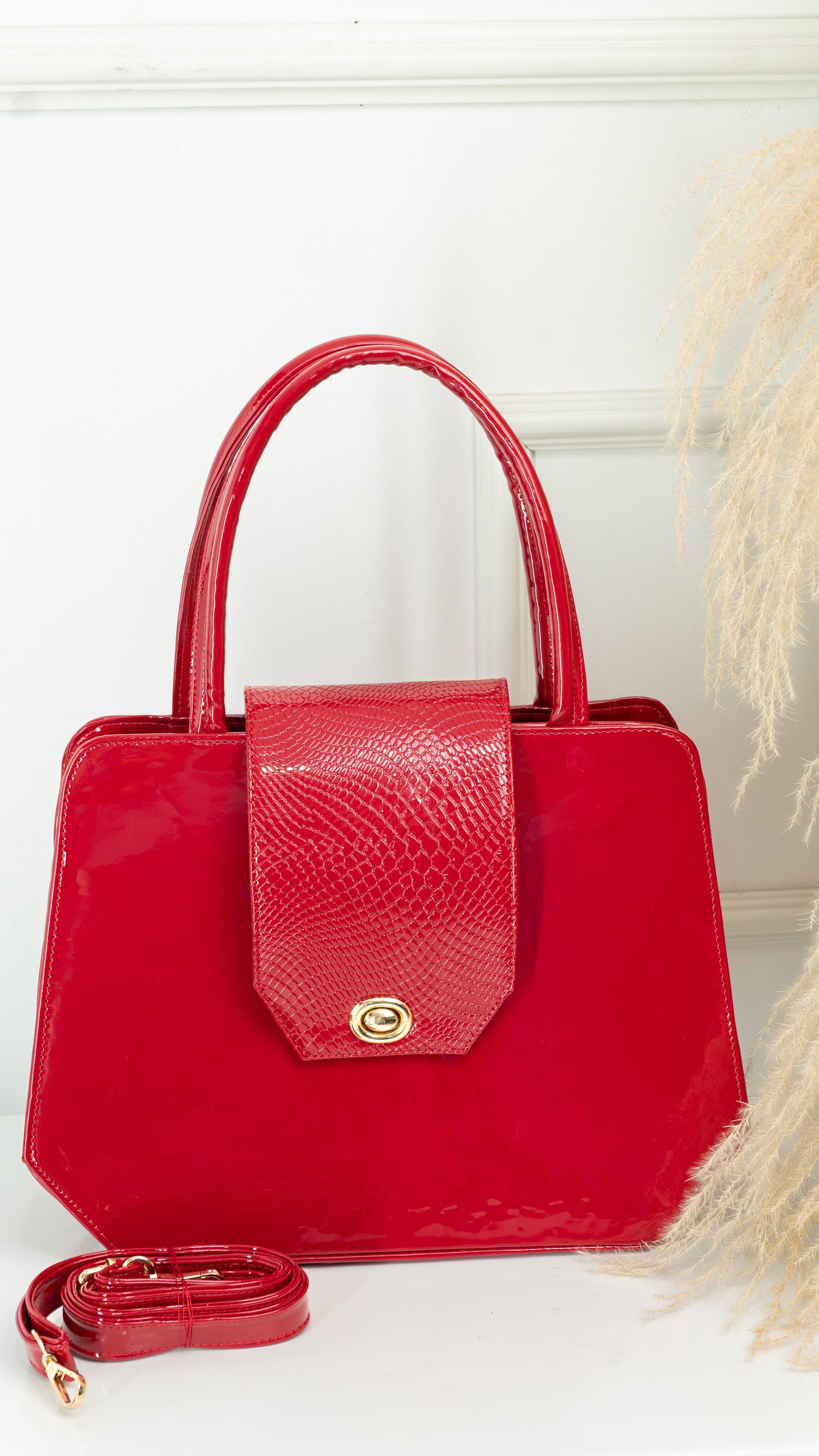 Venecia Cherry
