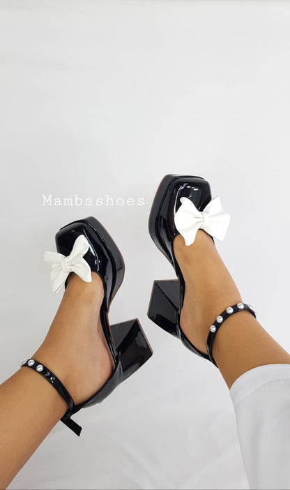 Ainoha Negro moño blanco