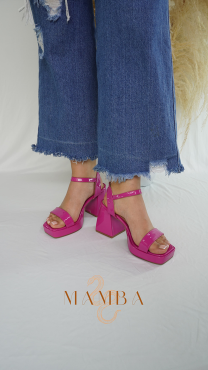 Mía Magenta