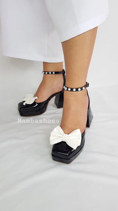 Ainoha Negro moño blanco